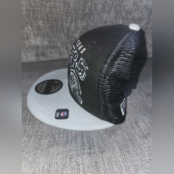 Las Vegas Raiders Breathable New Era Snapback - Picture 2 of 7